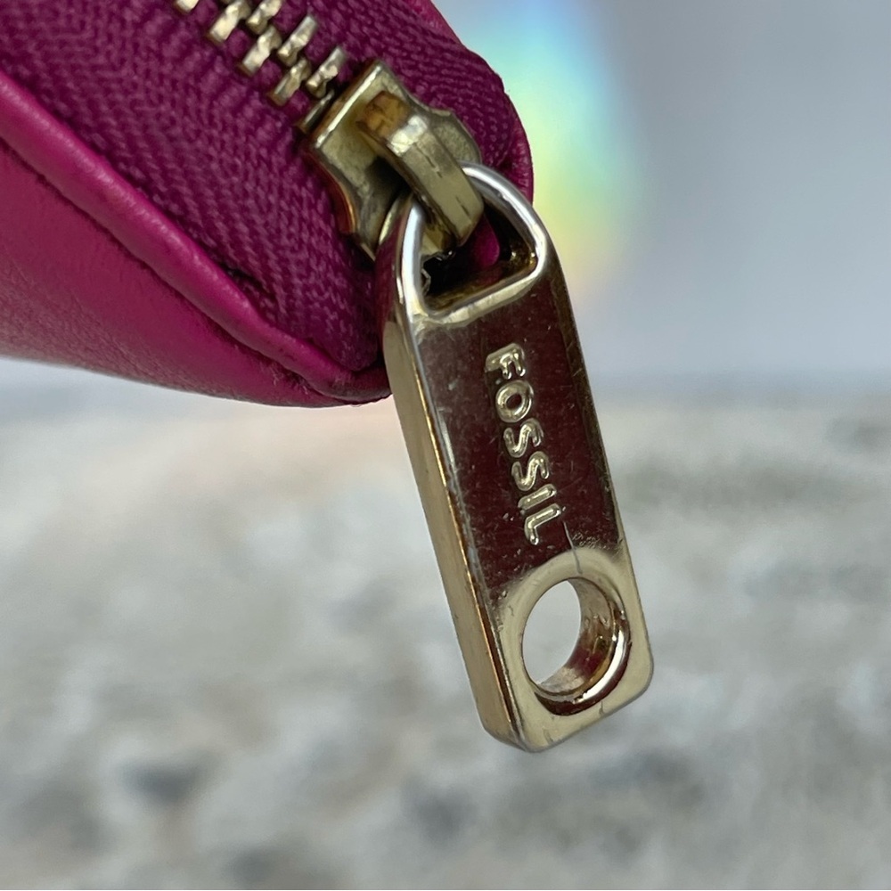 FOSSIL red maroon cream and hot pink zip around clutch wallet - Picture 4 of 10